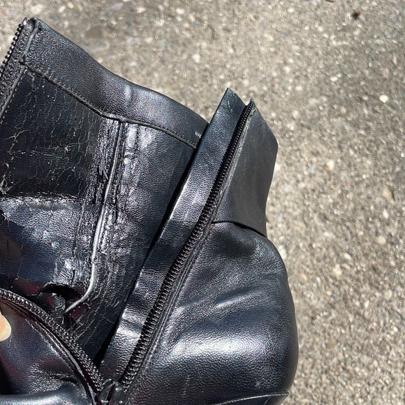 Aldo cute leather ankle boots, inside is worn , outside is in great condition - Picture 11 of 11